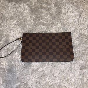 New Louis Vuitton neverfull pouch in Damier ebene